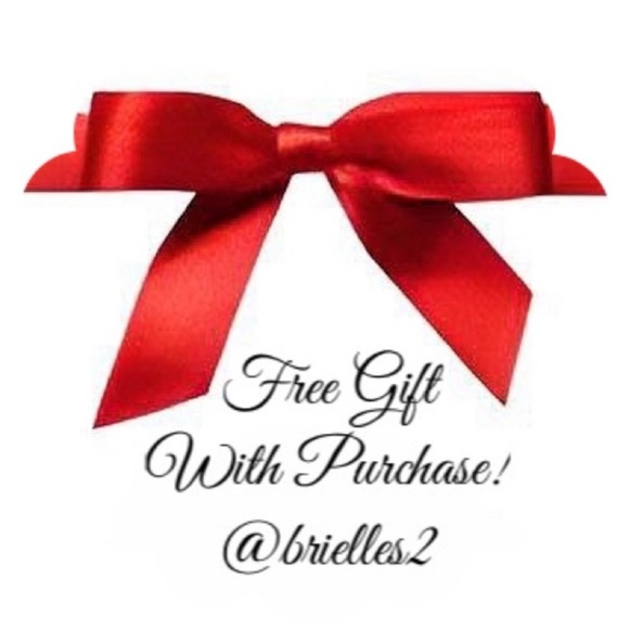 🎁 New Red Sterilite Christmas Ornament Storage Container - Secure Lid - Fall - Picture 9 of 10